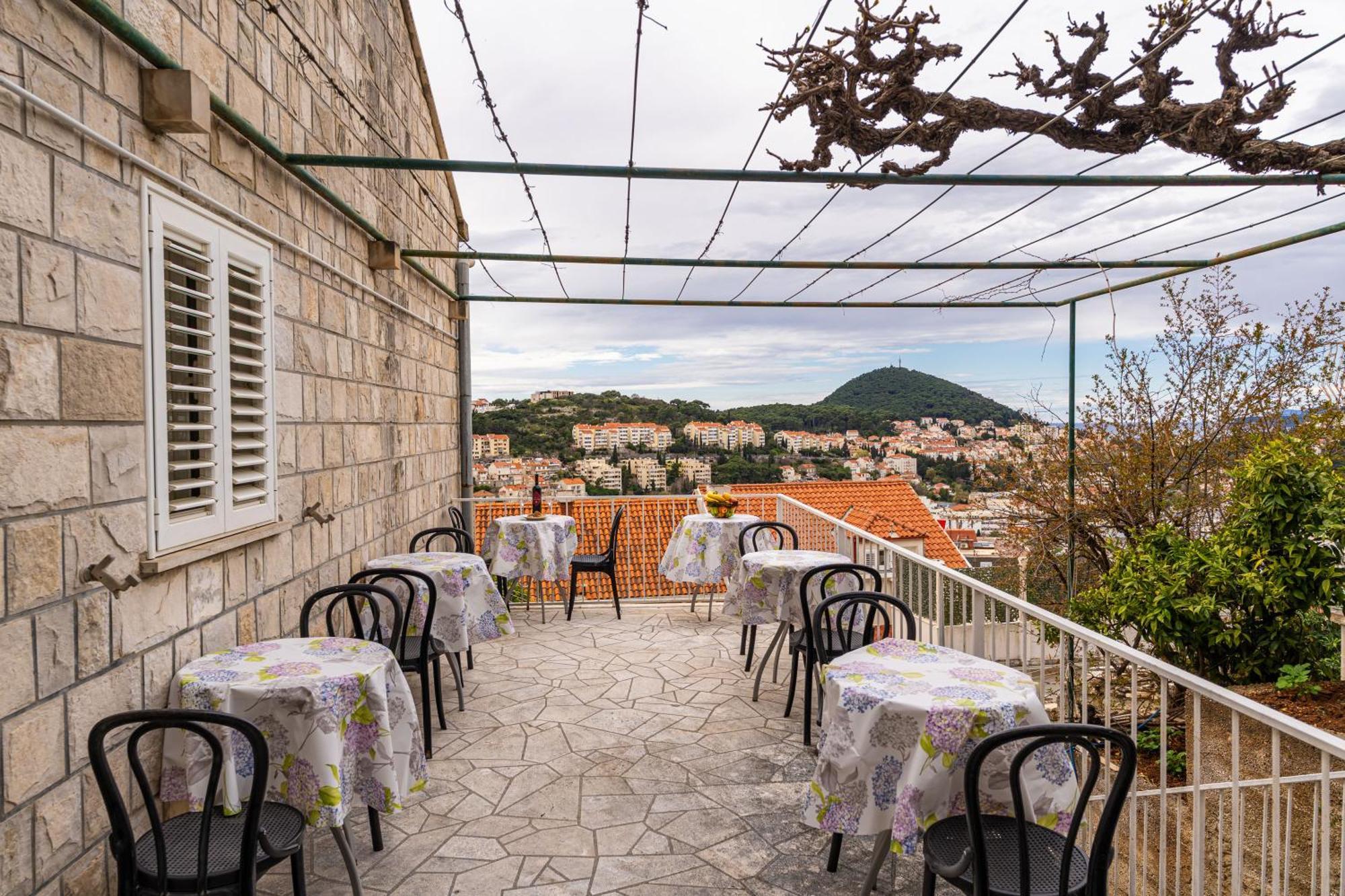 2 Guest house 3*