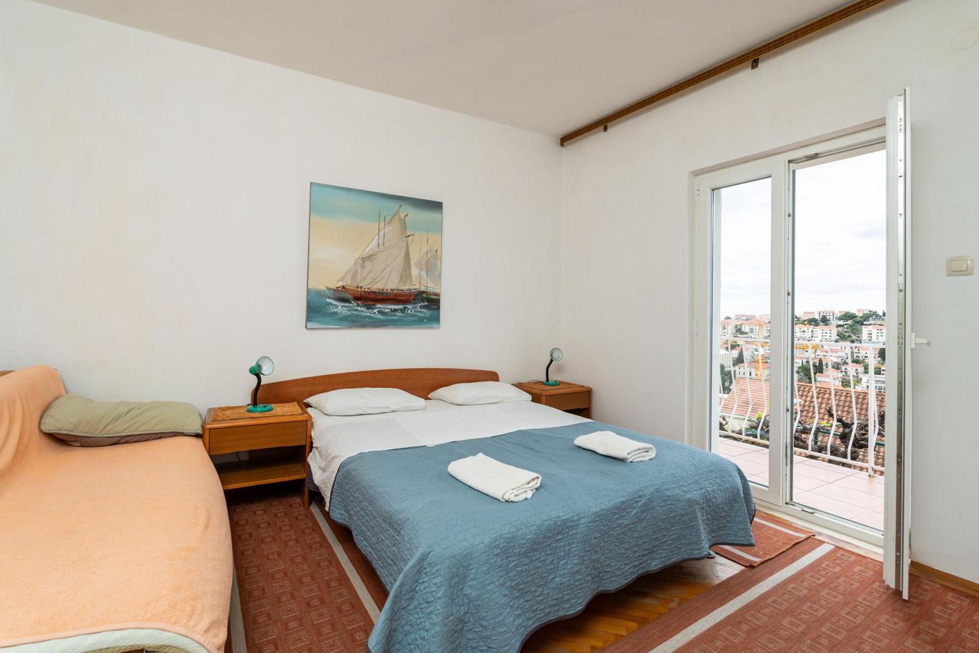 2 Guest house