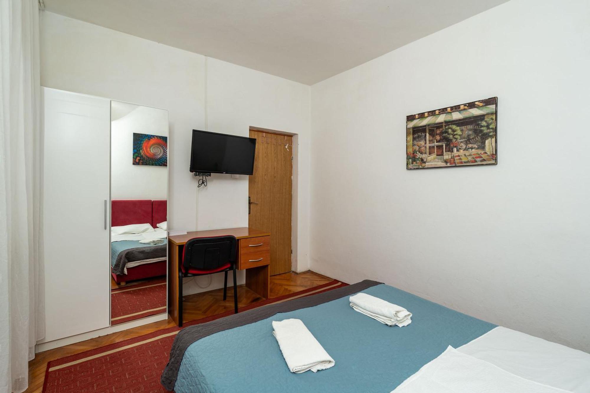 2 Guest house